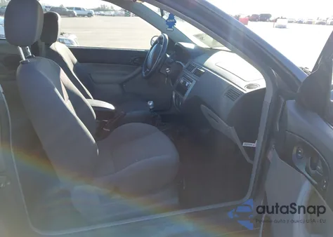 2005 Ford Focus Zx3 z USA, uszkodzony, nr VIN 3FAFP31N15R148723